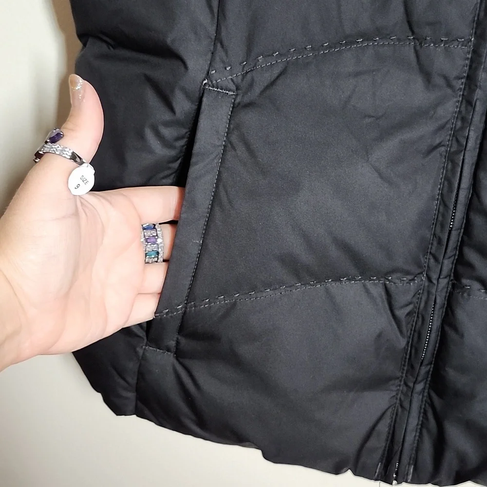 Eddie Bauer Women's Black Goose Down Puffer Vest Womens Medium - Picture 3 of 4